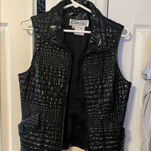 Carlisle Black vest size 4 with two side pockets zip front